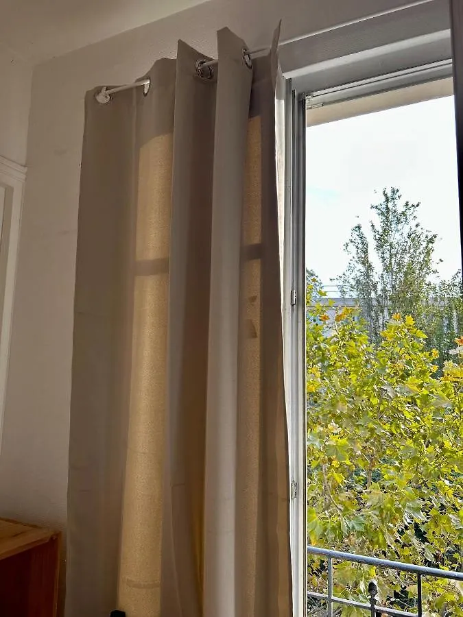 Room Private Next To Train B 100Meter, Easy Go To Centre Ville, Not Whole Appartement Cachan